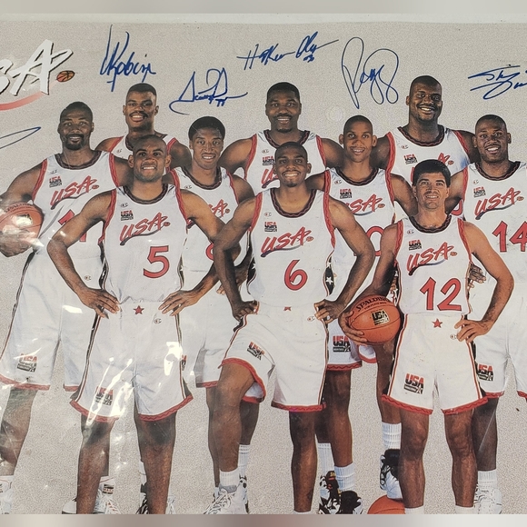 VINTAGE 1996 HASBRO INC. STARTING LINEUP USA BASKETBALL TEAM POSTER COLLECTIBLE - Picture 3 of 8